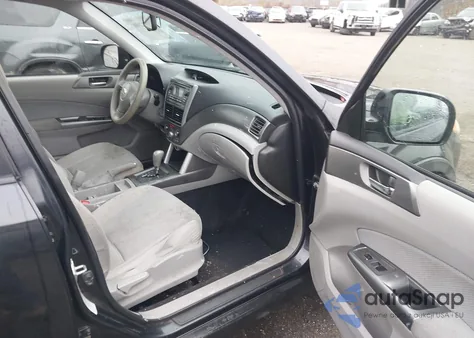 2011 Subaru Forester 2.5X Premium из США, поврежденный, VIN JF2SHADC8BH778760